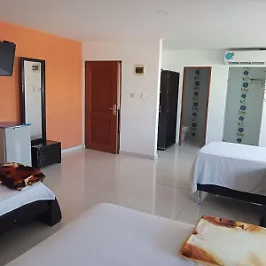 Hotel Intersuites